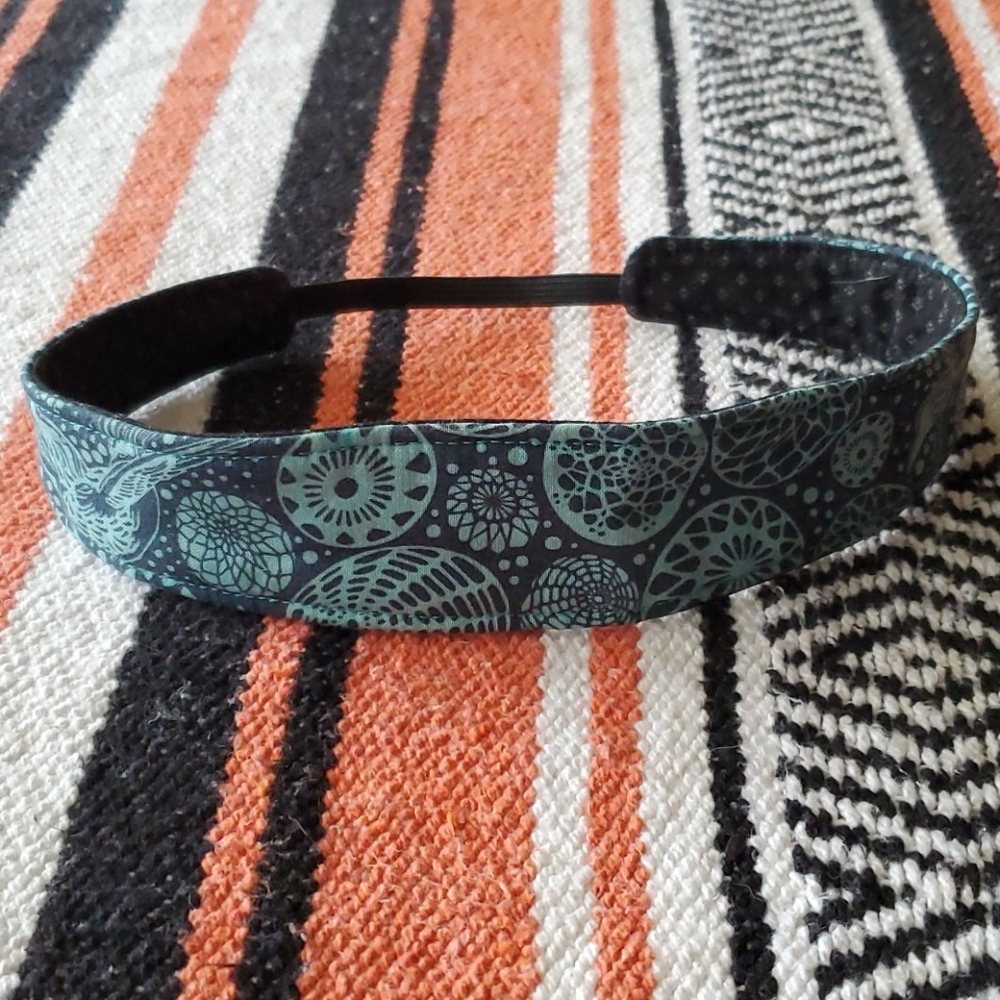 Handmade Reversible Headbands - Picture 2 of 5
